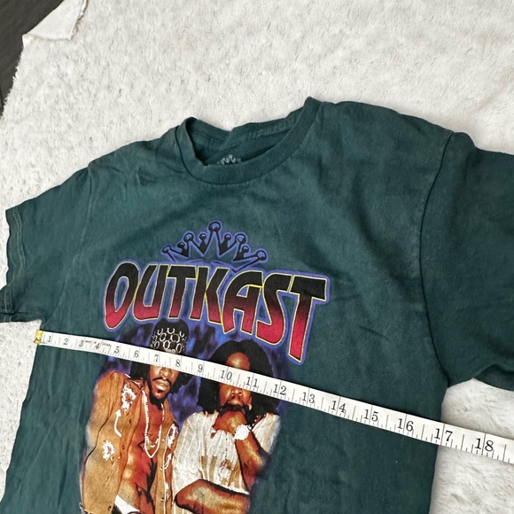 NWOT- OUTKAST Official Licensed Graphic Band Tee Shirt - Picture 6 of 6